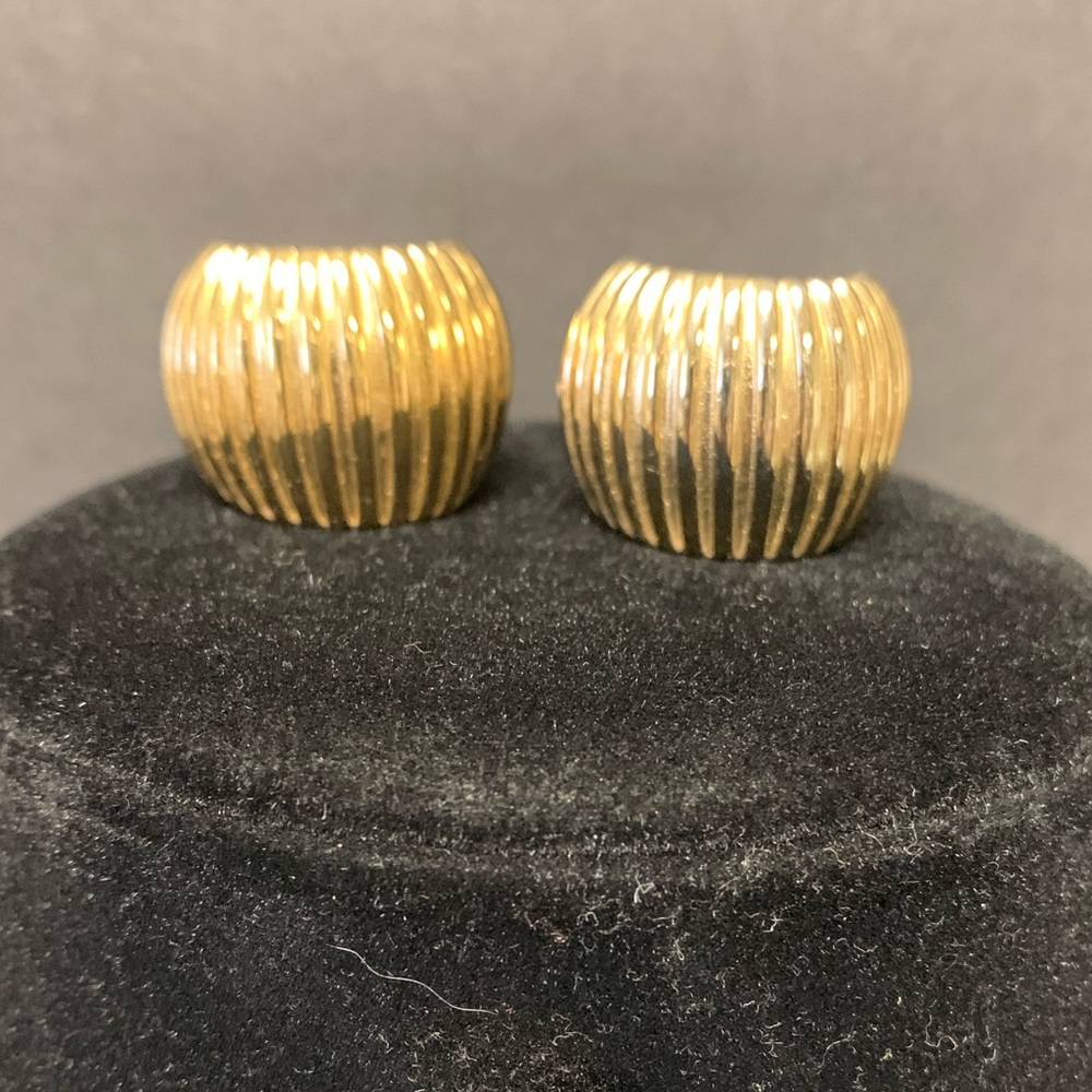 Vintage Givenchy SIGNED Gold Tone Clip Earrings